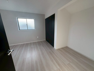 【洋室】 | 狭山市北入曽　新築分譲　「入曽駅」徒歩24分　敷地40坪　【御狩場小学区】