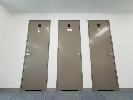 第一ＤＨビルのトイレ