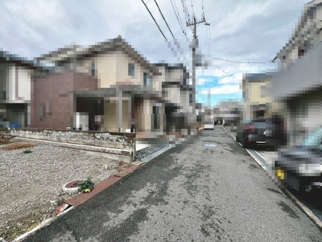 並松町　売土地の前面道路含む現地写真|岸和田カンカンまで徒歩６分ですので、休日のお出かけや普段のお買い物にも便利ですね！