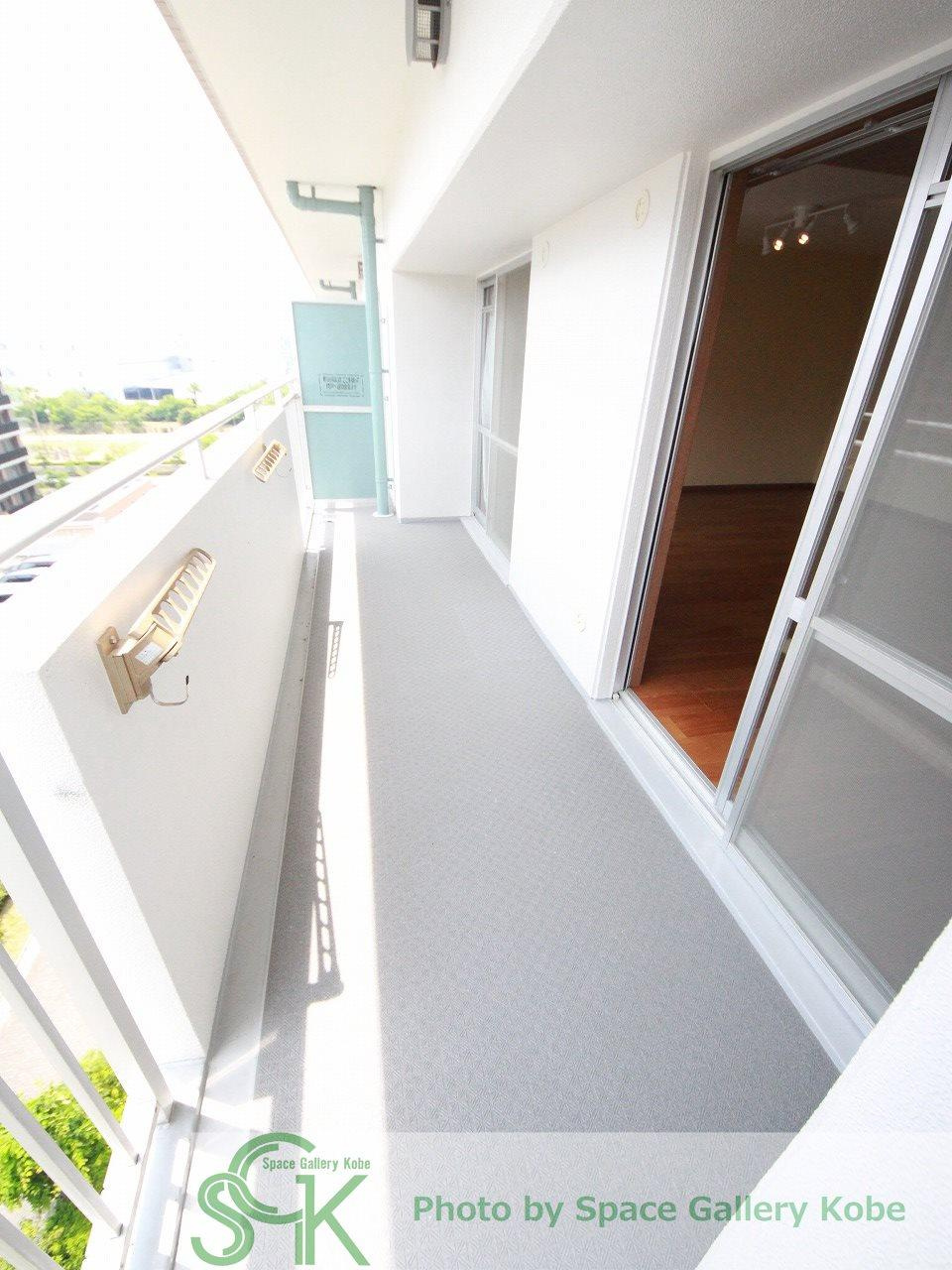 ウエストコート8番街・2番館のバルコニー|※お部屋により仕様が異なる場合があります。