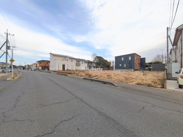 古河市駒羽根第8　新築戸建の前面道路含む現地写真