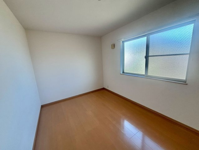 ラシック鷹匠の洋室