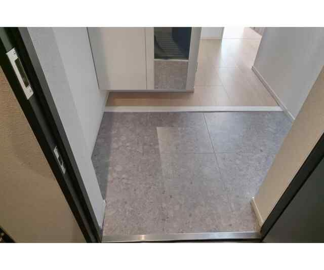 アーバン尾久の玄関