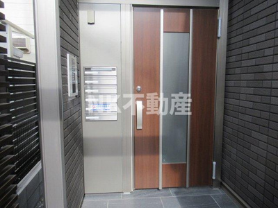 【エントランス】 | AnnexⅢ（長瀬賃貸） | エントランスです