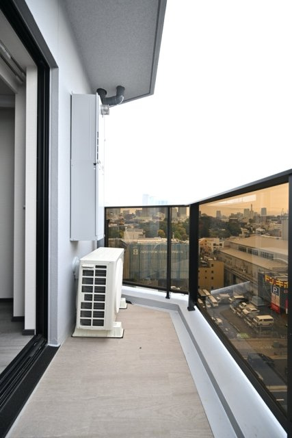 GRANSITE NAKAMEGURO　ネット0　新築　角部屋　最上階のバルコニー