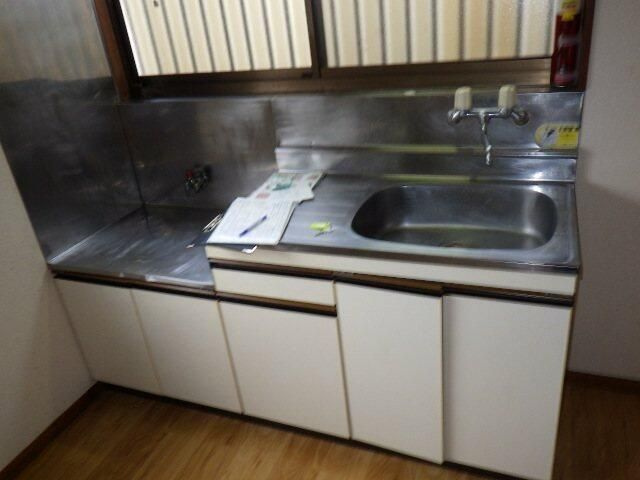 ホワイトリーオのキッチン