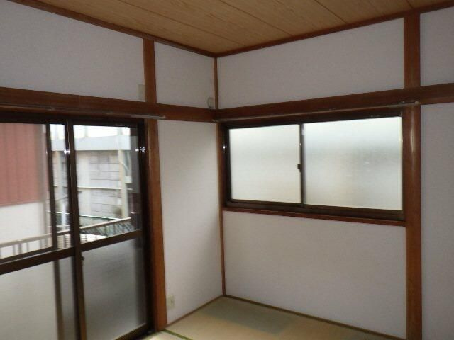 ホワイトリーオの内装