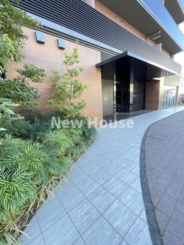 ロイジェント志村坂上のエントランス