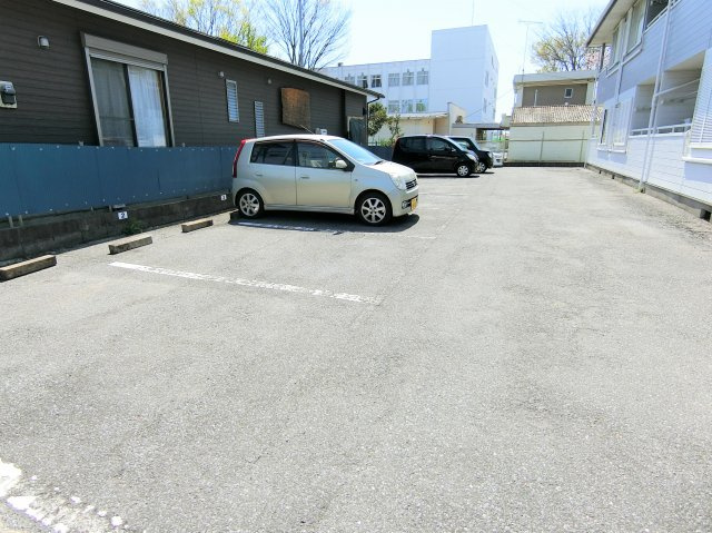 アーバンハイムの駐車場