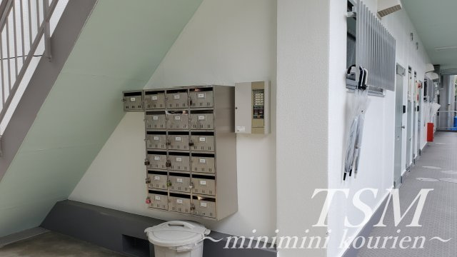 コムズスクエア大日のエントランス