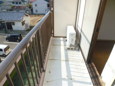 【バルコニー】 | メゾン津名