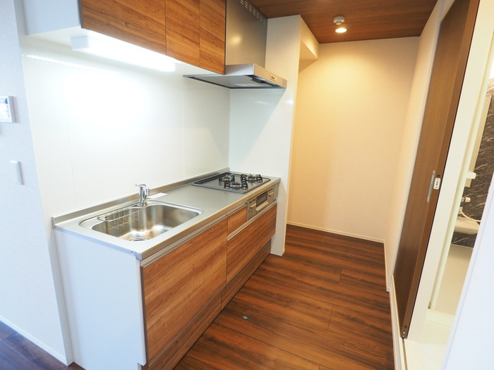 川崎市多摩区長尾５丁目のアパートのキッチン