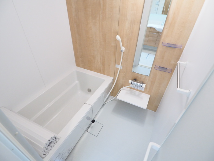川崎市多摩区長尾５丁目のアパートの浴室