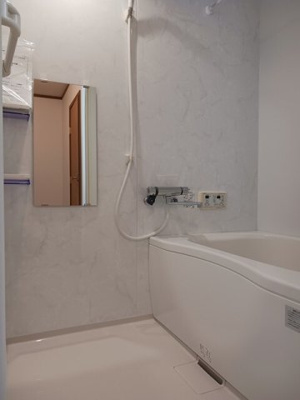 【浴室】 | フォンテーヌ・ＫＭ | コンパクトで使いやすいお風呂です