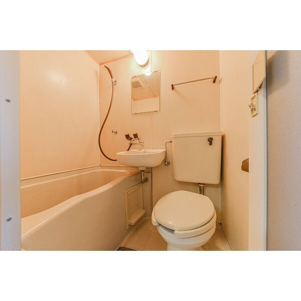 エスポワール錦の洗面所|コンパクトで使いやすい洗面所