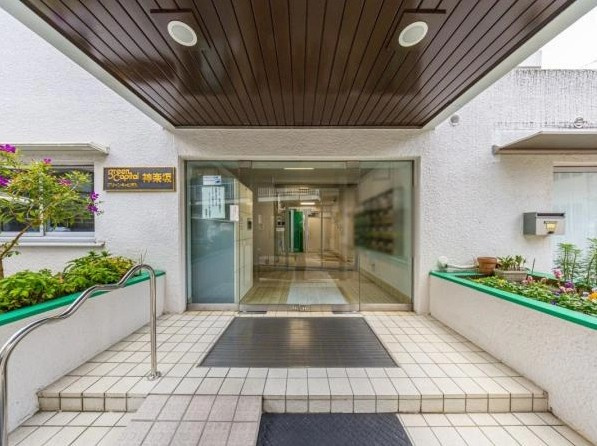 【エントランス】