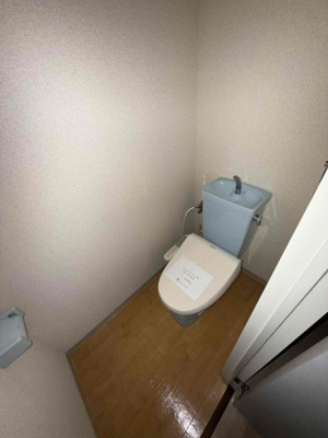 【トイレ】 | ヴィレ・デ・アンファン | コンパクトで使いやすいトイレです
