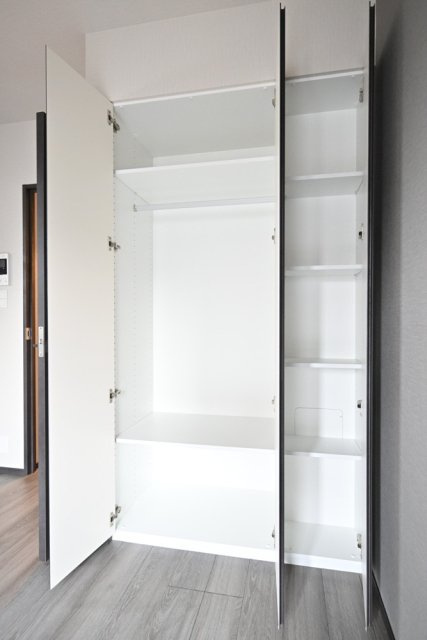 GRANSITE NAKAMEGURO　ネット0　新築　角部屋　最上階の収納