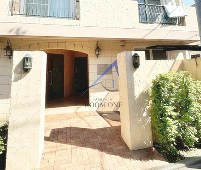 メルローズプレイス下北沢のエントランス|エントランスです。