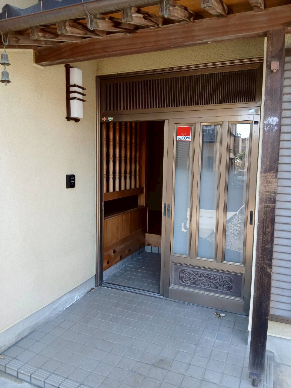 松葉町１丁目貸家のエントランス