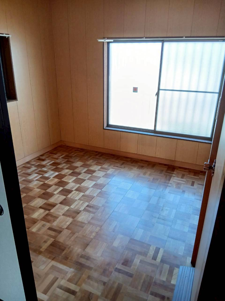 松葉町１丁目貸家の洋室
