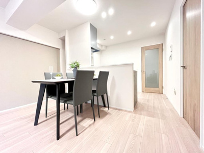 【居間・リビング】 | 吹田芙蓉ハイツ