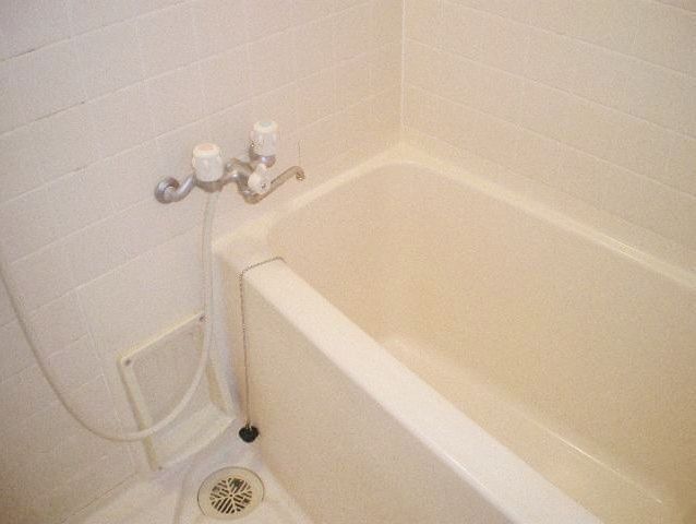 さいたま市浦和区常盤３丁目の賃貸マンションの浴室|別室参考写真です。