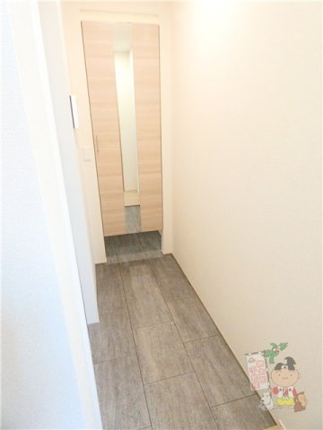 プレミール北長瀬の玄関