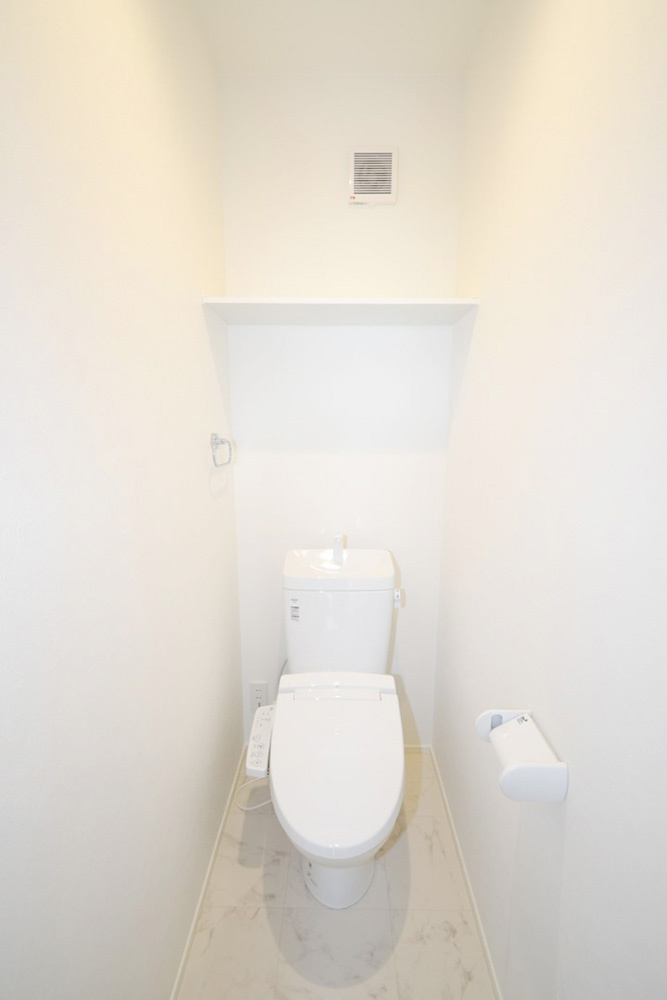 高知市介良乙 ⑲　新築一戸建てのトイレ|温水シャワーつきトイレです。※イメージ画像です。