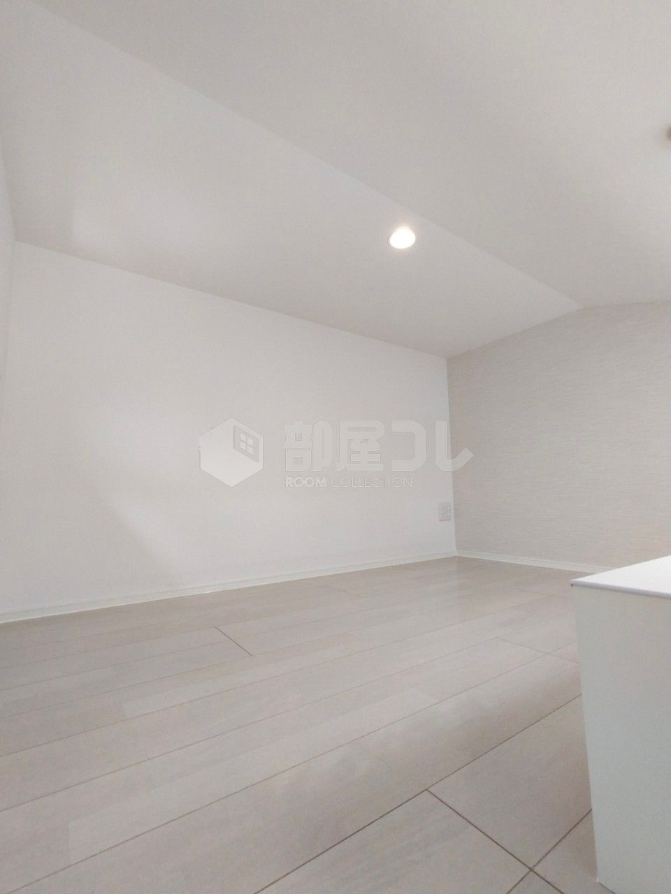 サヴォイ渋谷本町の内装|★★ネット無料　収納階段ロフトのデザイナーズ物件です♪★★