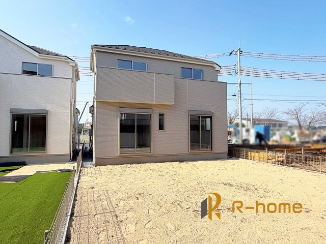 ひたちなか市足崎　新築戸建て　B号棟の外観|建物完成いたしました！ご予約で『平日』や『夕方』などでもご見学可能です！