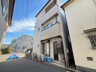 【外観】 | 北加賀屋１丁目　中古戸建 | 屋根裏収納あります！家族の思い出も大切にしまっておけますね！