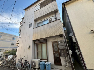 【外観】 | 北加賀屋１丁目　中古戸建 | 浴室に窓が付いているので、換気ができて湿気やカビ防止になりますよ！