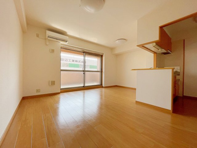 【居間・リビング】 | グランドールかさでら【名古屋市賃貸・宅配BOX】