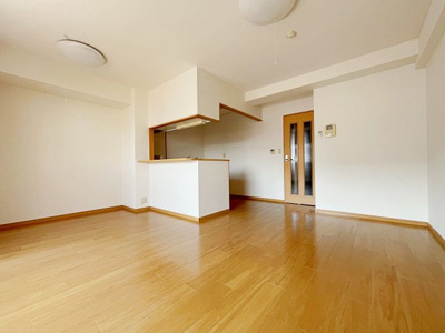 【居間・リビング】 | グランドールかさでら【名古屋市賃貸・宅配BOX】