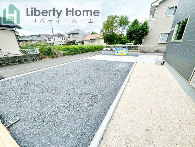 小美玉市納場第4　新築戸建の駐車場