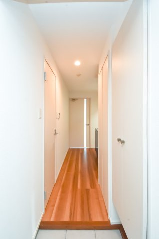 サヴォイコートオブアームズ　8階の玄関|別号室のものです。現状優先になります。