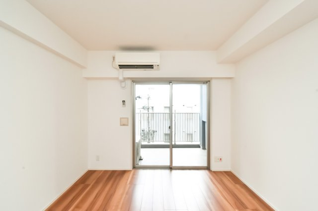 サヴォイコートオブアームズ　8階の居間・リビング|別号室のものです。現状優先になります。