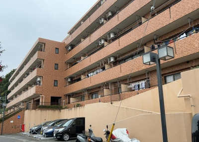 【外観】 | ライオンズマンション本厚木 | マンションの外観は非常に重要なポイントです！外観の善し悪しは資産価値に大きな影響を与えます。外観のいいマンションを購入することで、高値で売却がしやすく、買い手が見つかりやすいというメリットがあります。