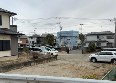【展望】 | ライオンズマンション本厚木 | 眺望を気にして物件を探す場合、前面に建物が建っていないか現地で確認しましょう！前面に建物があると景色はもちろん、日当たりや風通しにも影響が出てきます。住んだ時のことを想像しながら現地見学をしましょう。