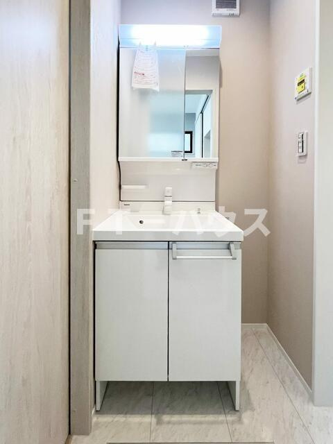 ベレガンス八千代台ＩＩの洗面所