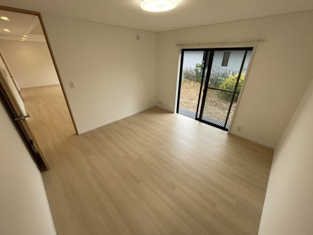 みどりが丘フルリノベーション中古住宅の洋室