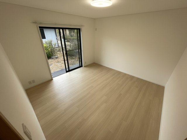 みどりが丘フルリノベーション中古住宅の洋室