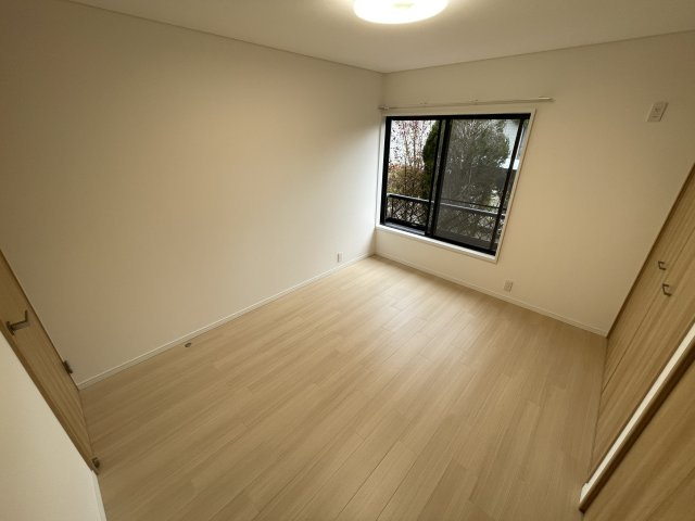 みどりが丘フルリノベーション中古住宅の洋室