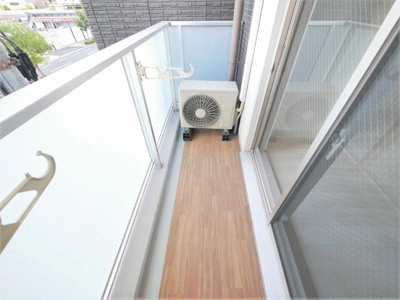 【バルコニー】 | JMFレジデンス大阪福島 | 落ち着いた時間を過ごせるバルコニーです