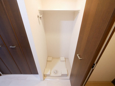 【設備】 | JMFレジデンス大阪福島 | 洗濯機置き場です