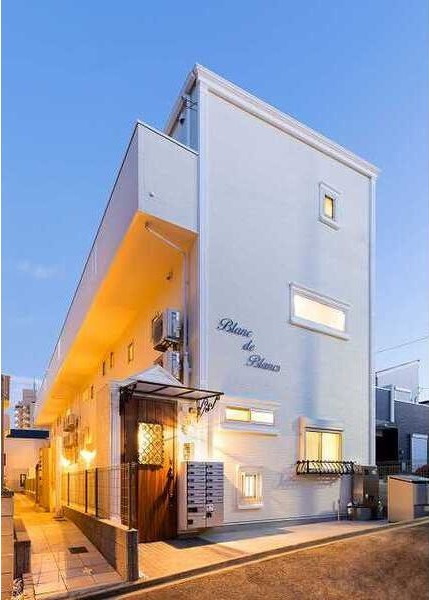 Blanc de blancs(ブラン　ドゥ　ブラン)