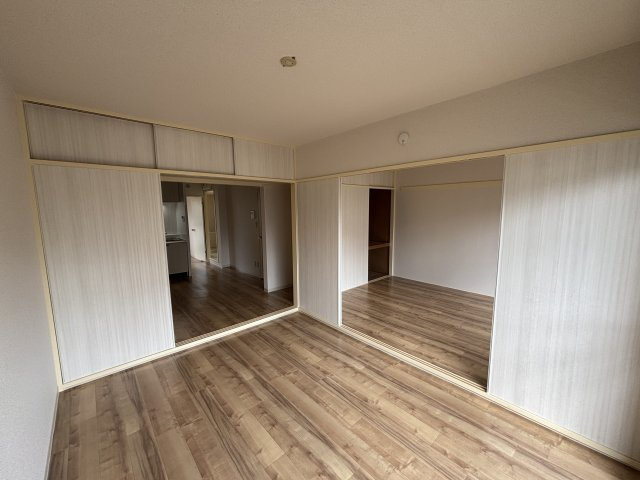 パストラル清新の玄関