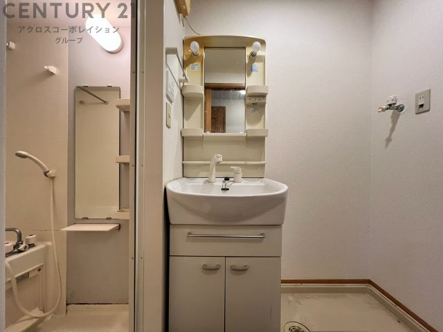 独立洗面化粧台付き！
