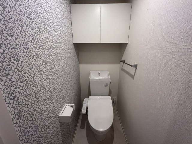 温水洗浄暖房便座です♪